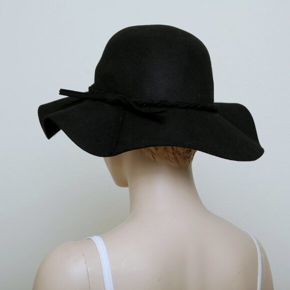 Black Wide Brim Floppy Hat - Picture 3 of 7